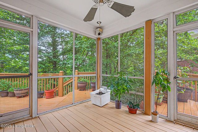 14713 Forest Creek Way, Louisville, KY 40245
