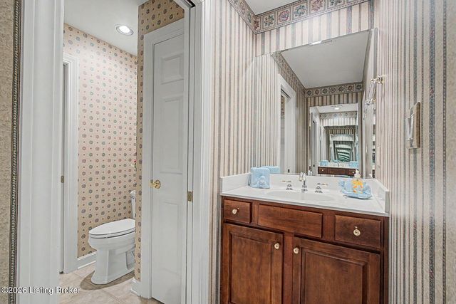 14713 Forest Creek Way, Louisville, KY 40245