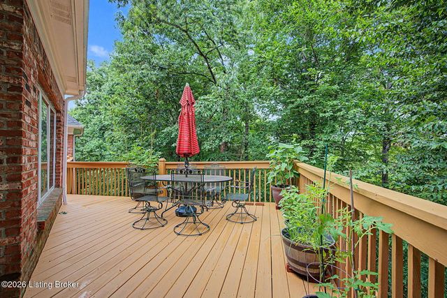14713 Forest Creek Way, Louisville, KY 40245