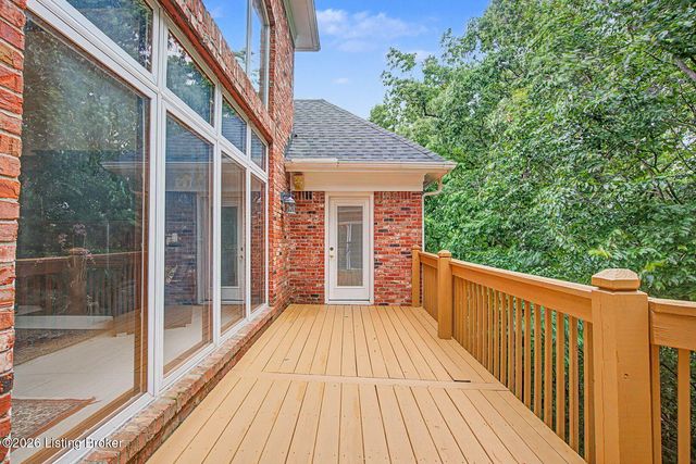 14713 Forest Creek Way, Louisville, KY 40245