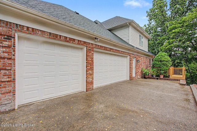 14713 Forest Creek Way, Louisville, KY 40245