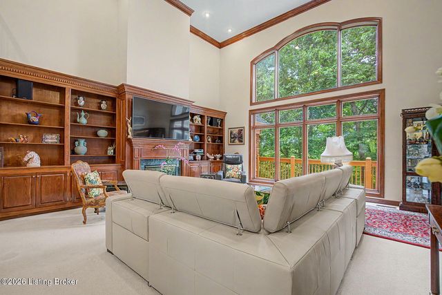 14713 Forest Creek Way, Louisville, KY 40245