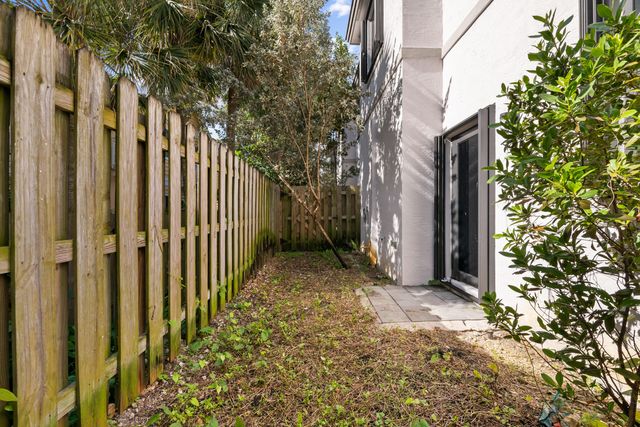 534 SW 19th Terrace, Fort Lauderdale, FL 33312