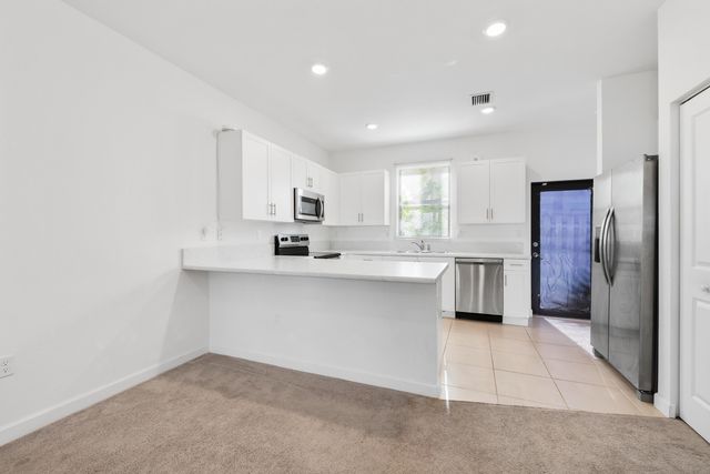 534 SW 19th Terrace, Fort Lauderdale, FL 33312