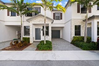 534 SW 19th Terrace, Fort Lauderdale, FL 33312