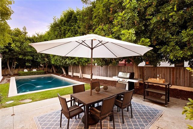 2454 Ridgeway, San Marino, CA 91108