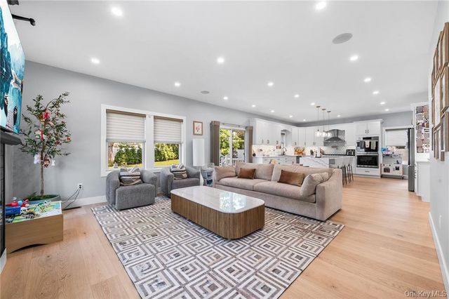 4037 Jean Avenue, Bethpage, NY 11714