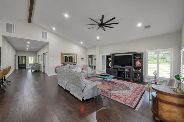 10431 County Road 233, Richards, TX 77873