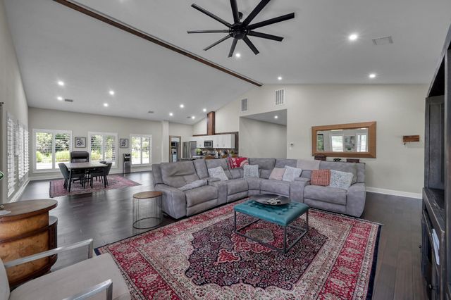 10431 County Road 233, Richards, TX 77873
