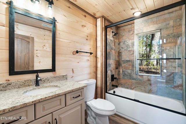 991 King Branch Rd Rd, Sevierville, TN 37876