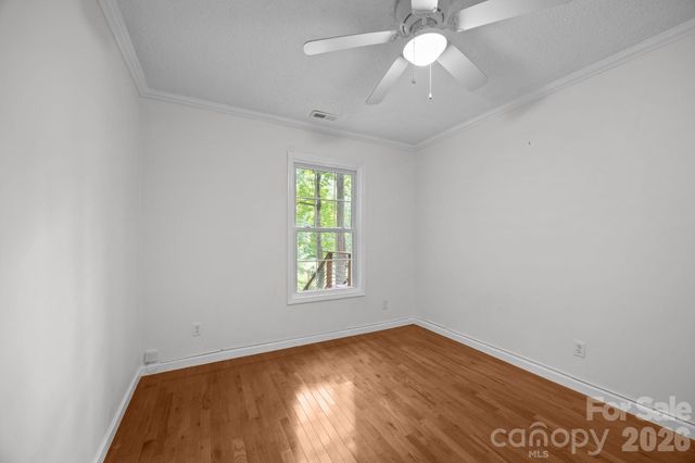 193 Timberside Drive, Mars Hill, NC 28754