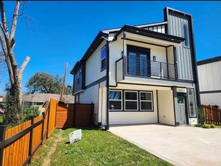 1002 Natchez Ave, Pasadena, TX 77506