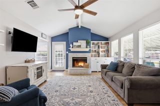 10232 Sunset View Drive, Fort Worth, TX 76108