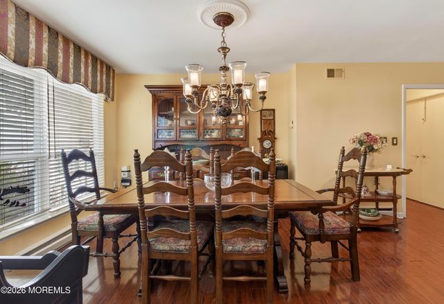 716A Wooton Court, Manchester, NJ 08759