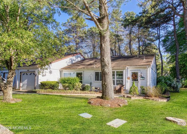 716A Wooton Court, Manchester, NJ 08759