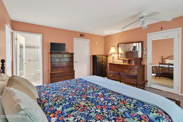 716A Wooton Court, Manchester, NJ 08759