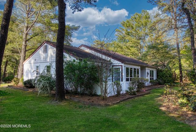 716A Wooton Court, Manchester, NJ 08759