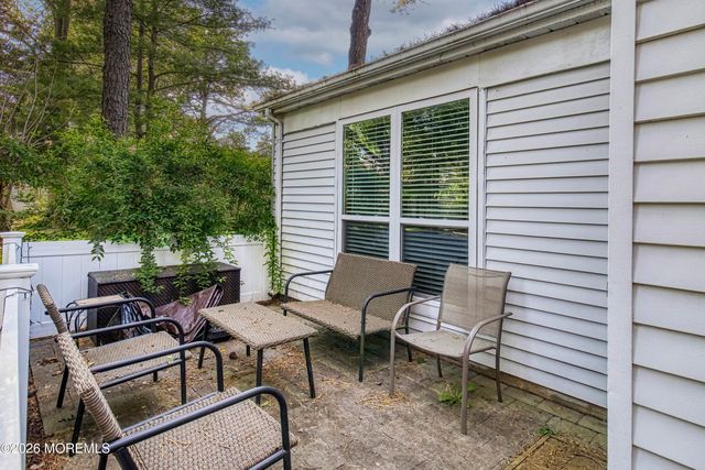 716A Wooton Court, Manchester, NJ 08759