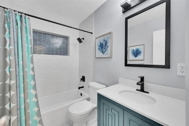 232 SW 9th Ct, Pompano Beach, FL 33060