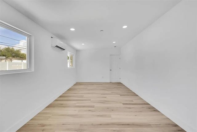 232 SW 9th Ct, Pompano Beach, FL 33060