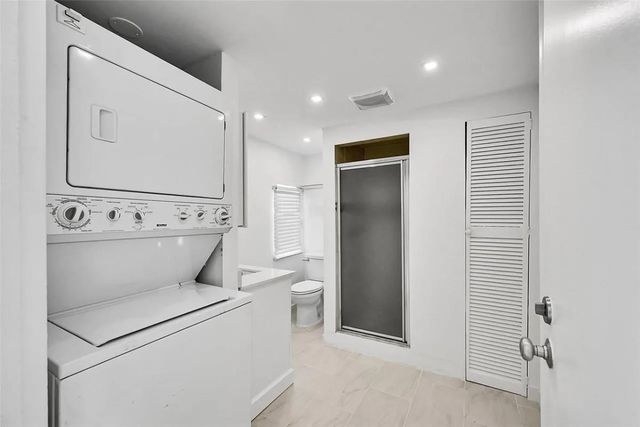 232 SW 9th Ct, Pompano Beach, FL 33060