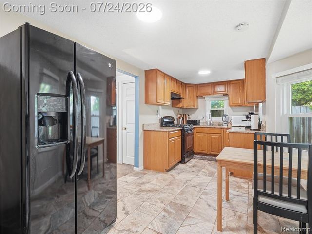 890 E Grand Boulevard, Ypsilanti, MI 48198