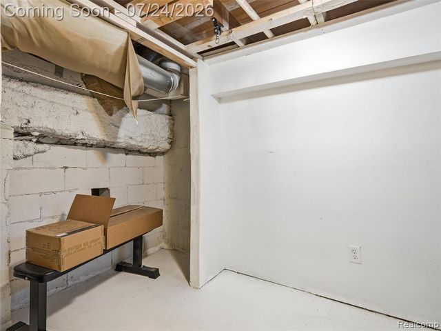 890 E Grand Boulevard, Ypsilanti, MI 48198