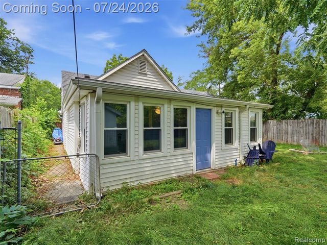 890 E Grand Boulevard, Ypsilanti, MI 48198