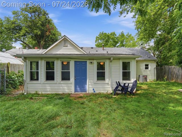 890 E Grand Boulevard, Ypsilanti, MI 48198