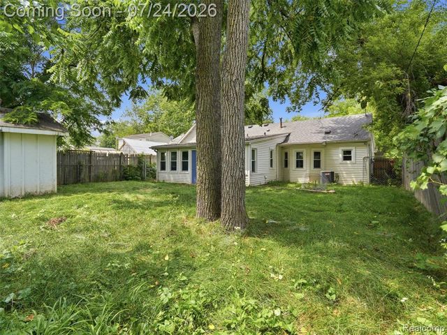 890 E Grand Boulevard, Ypsilanti, MI 48198