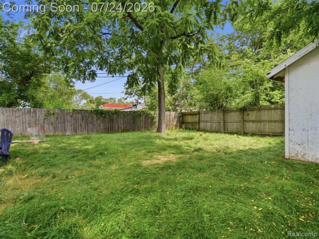 890 E Grand Boulevard, Ypsilanti, MI 48198