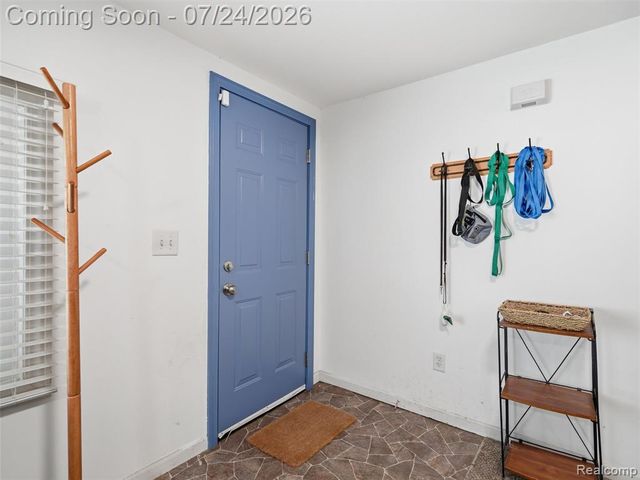 890 E Grand Boulevard, Ypsilanti, MI 48198