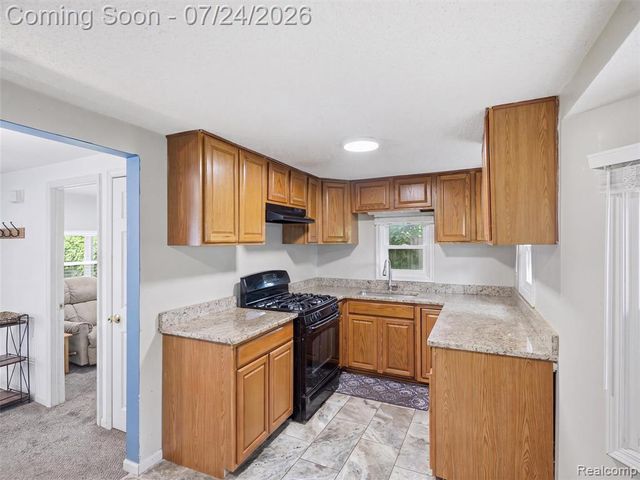 890 E Grand Boulevard, Ypsilanti, MI 48198