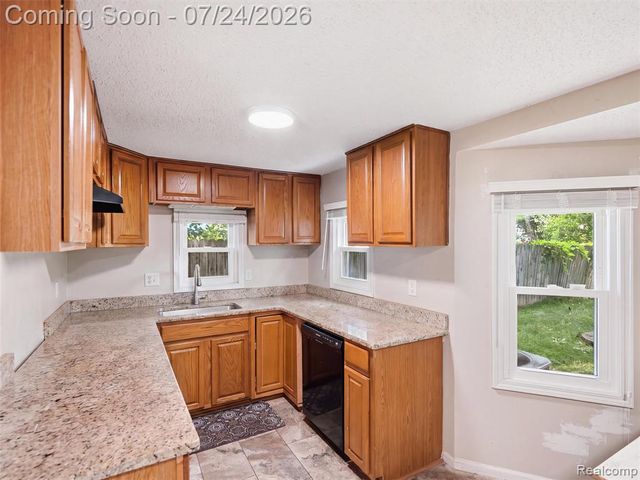 890 E Grand Boulevard, Ypsilanti, MI 48198