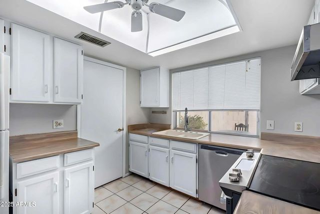 18225 N 45th Avenue, Glendale, AZ 85308