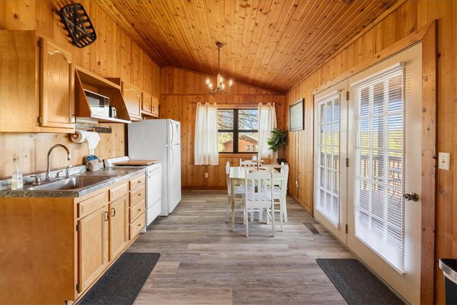 5421 Highway 143, Berryville, AR 72616