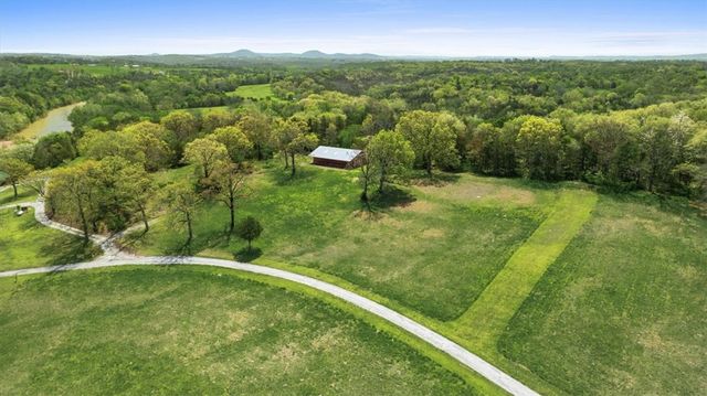 5421 Highway 143, Berryville, AR 72616