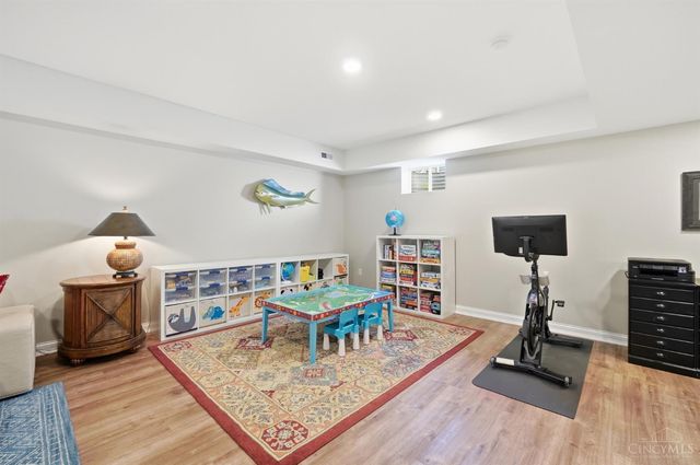 9504 West Avenue, Blue Ash, OH 45242