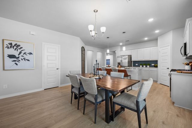 1808 Apache Circle, Cleburne, TX 76033