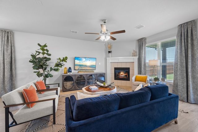 1808 Apache Circle, Cleburne, TX 76033