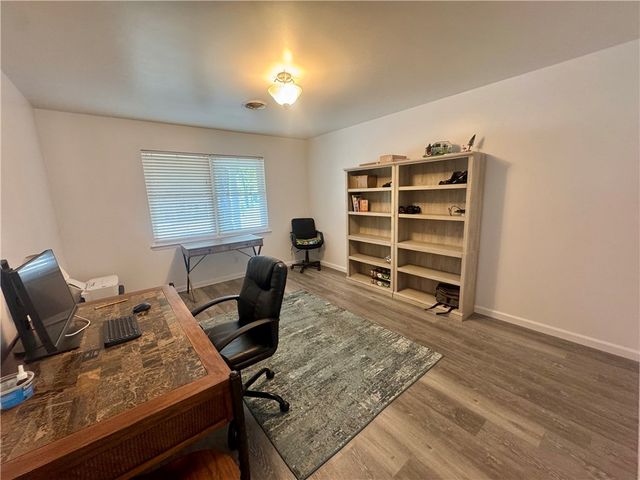 123 S Cumberland Avenue, Russellville, AR 72801