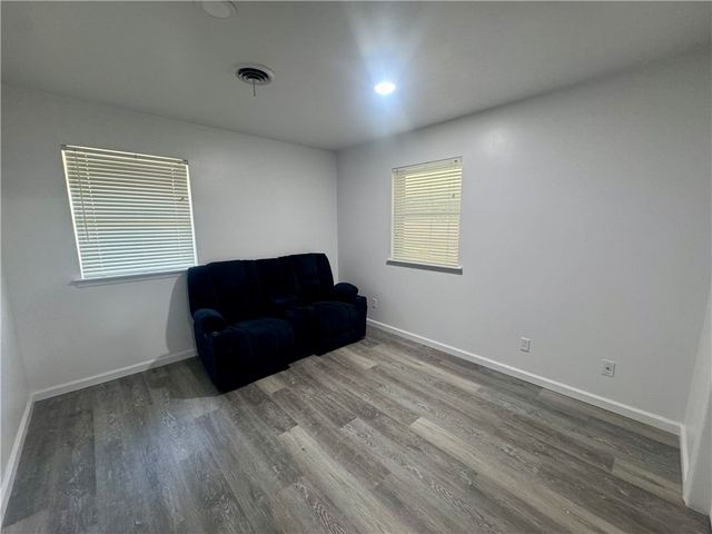 123 S Cumberland Avenue, Russellville, AR 72801