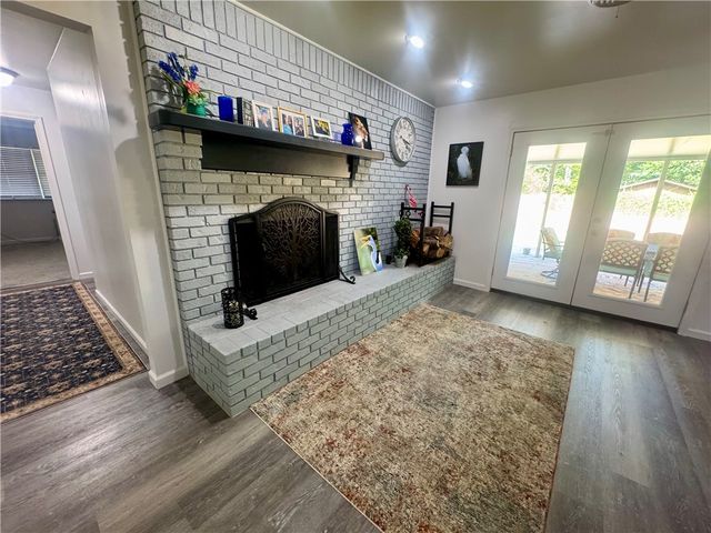 123 S Cumberland Avenue, Russellville, AR 72801