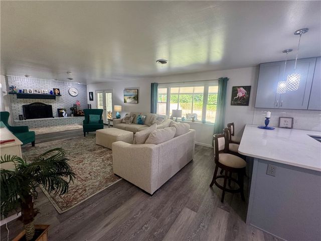 123 S Cumberland Avenue, Russellville, AR 72801