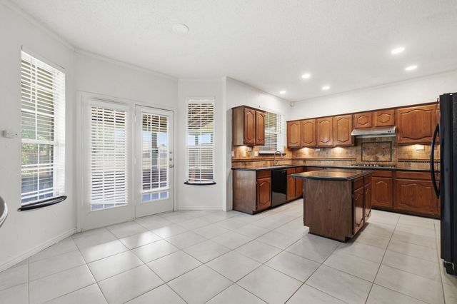 7840 Clover Leaf Drive, North Richland Hills, TX 76182