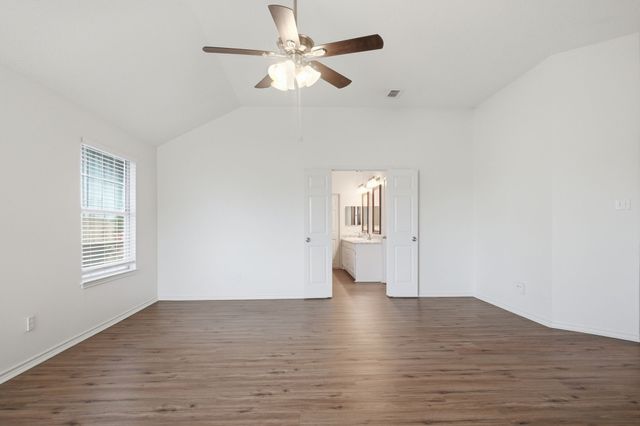 7840 Clover Leaf Drive, North Richland Hills, TX 76182