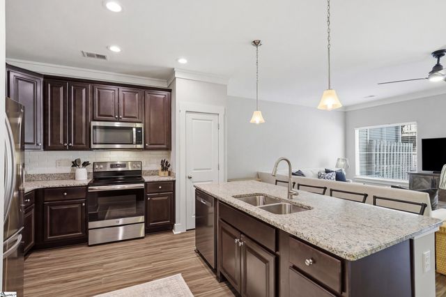 836 Stonebriar Street, Simpsonville, SC 29681