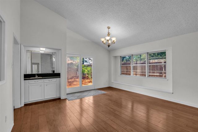 2023 Shadow Rock Drive, Kingwood, TX 77339