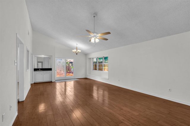2023 Shadow Rock Drive, Kingwood, TX 77339