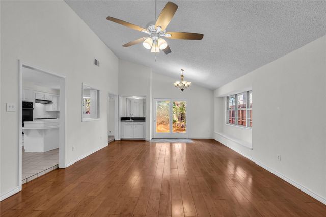 2023 Shadow Rock Drive, Kingwood, TX 77339